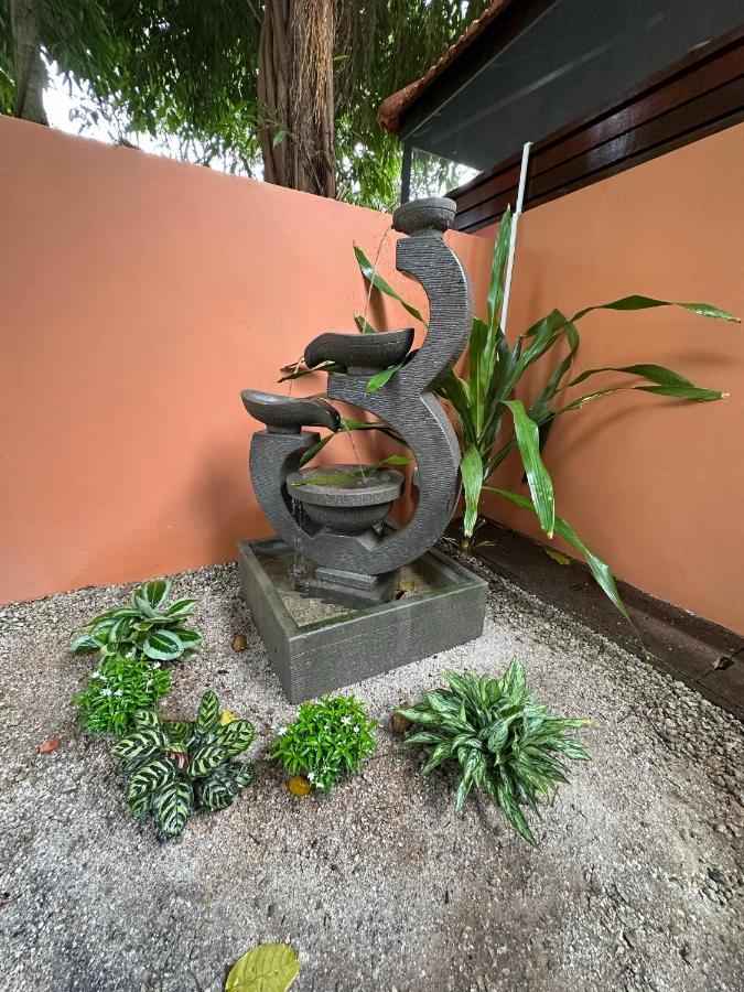 Kranji Sanctuary Resort Singapura Luaran gambar